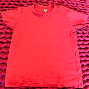 Uniqlo Basic Tee